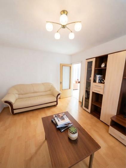 Apartament 2 camere renovat la 6 minute de metrou gorjului