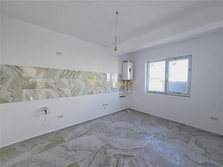 Vila tip duplex - 4 camere - 2 bai - pod - beci