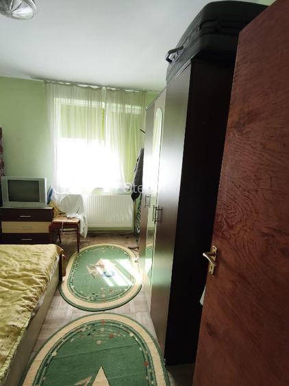Vand apartament 3 camere semidecomandat Corabia Olt - 5