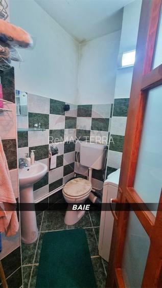 OCAZIE!!! Apartament cu 3 camere, 2 bai et. 2 Str. Hortensiei CENTRAL - 16