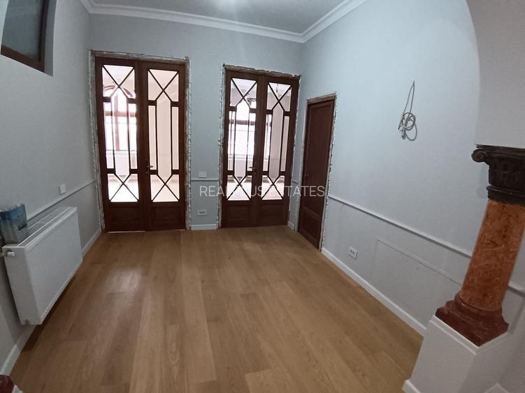 De vanzare apartament 4 camere Lascar Catargiu-Povernei - 2