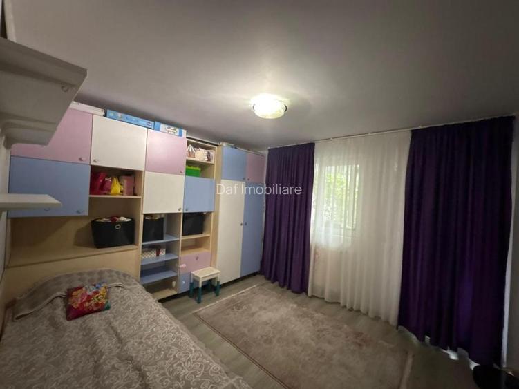 3camere-80mp-bloc nou-metrou-centrala proprie-parcare - 17