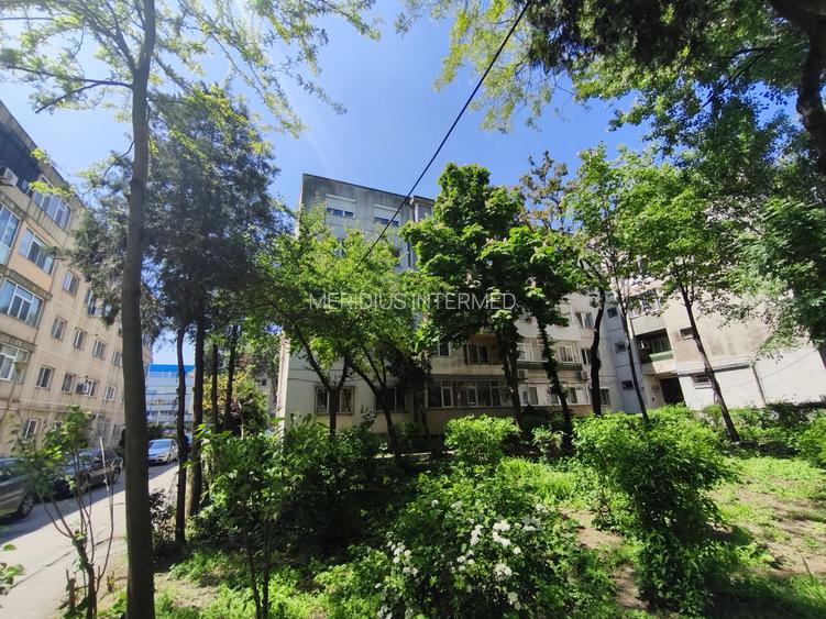 Închiriere apartament 4 camere decomandat + garaj - 23