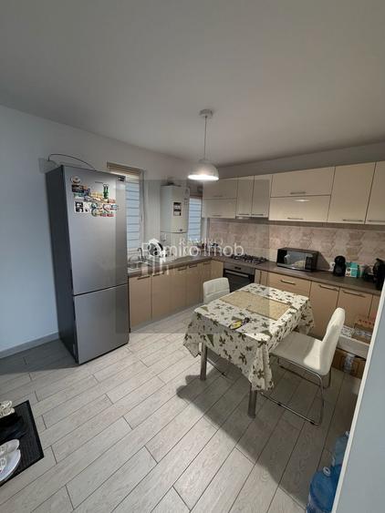 Vila de vanzare P+1+M 132MP / Brgadiru/ 145000 negociabil - 3