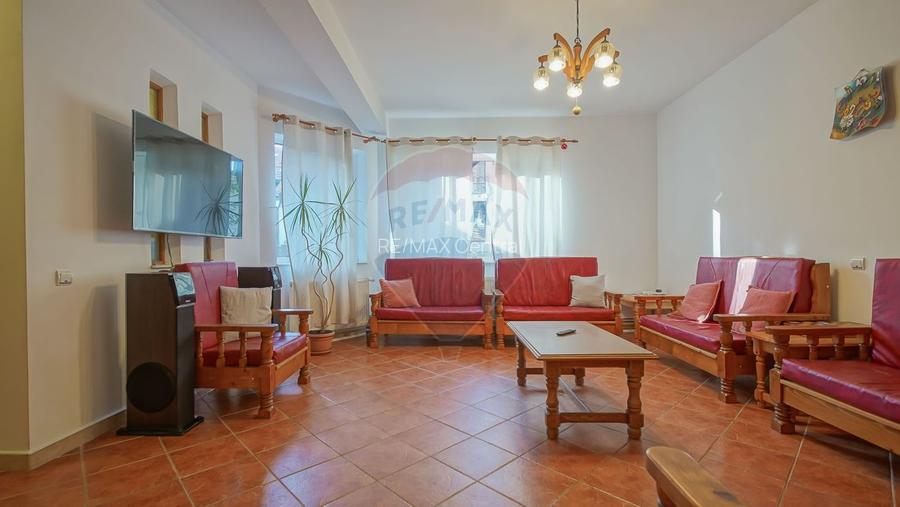 Vila în Poiana Brașov – Refugiu exclusivist și investiție! - 5