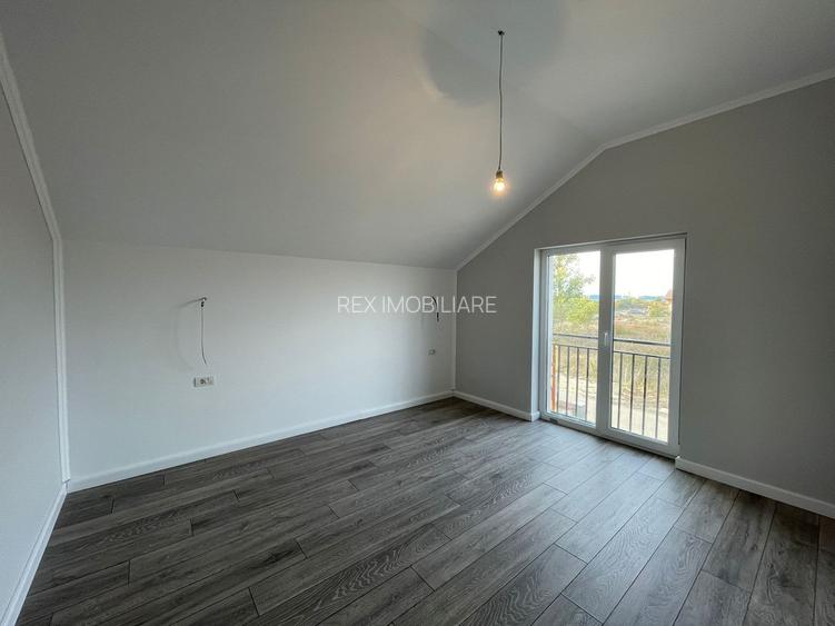 Duplex-4 camere-pozitie excelenta-la asfalt-Remetea Mare - 4