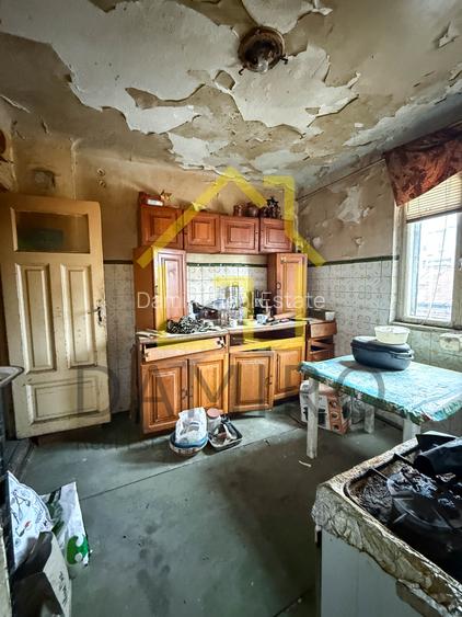 Vila S+P+2 Blvd.Regina Maria metrou Unirii 11 Iunie Pta.Constitutiei - 8