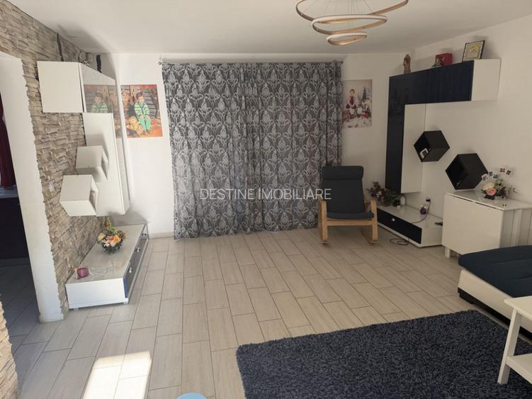 Casa cu 4 camere, 147 mp, curte 260 mp, 2 locuri de parcare acoperite zona Izvor - 2