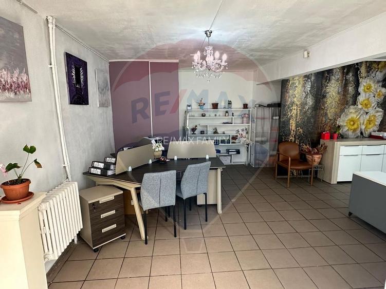Spațiu de birouri de vânzare Bulevardul Ștefan cel Mare/ Rogerius - 4