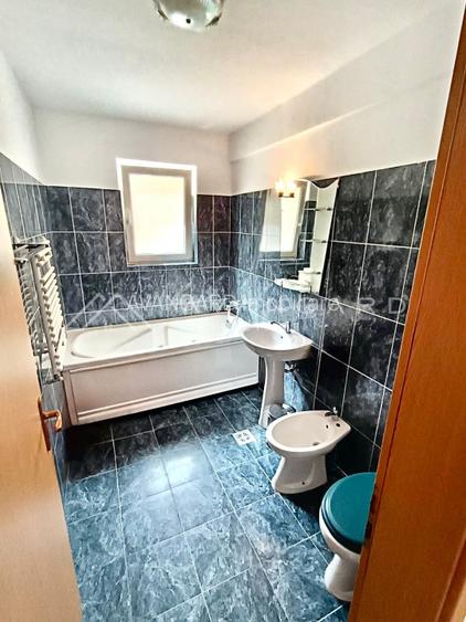 Apartament spatios de 3 camere, str. Bistritei - 7