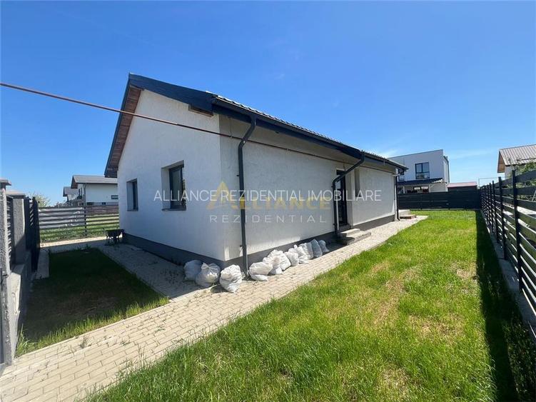 Casa individuala - 3 camere  - 2 bai- teren-375 mp-200 M de STV - 9
