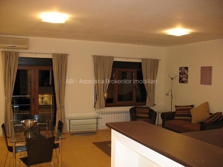 Apartament spațios 81 mp Romana-Polona- Bloc 2007 - 2