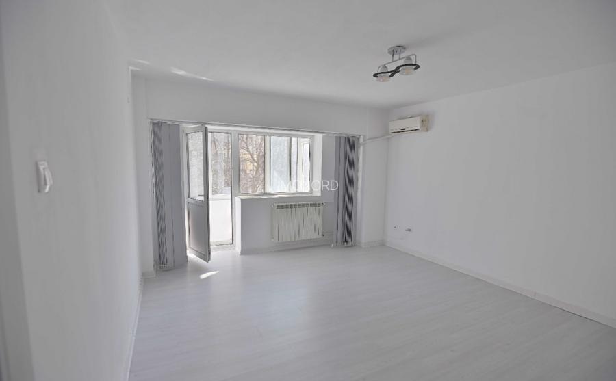 Vânzare apartament de 2 camere Bulevardul Decebal - 3