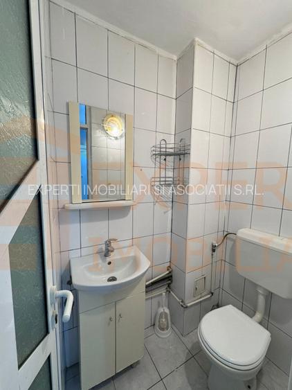 Apartament 3 camere de vanzare, situat in zona Tomis III - 9