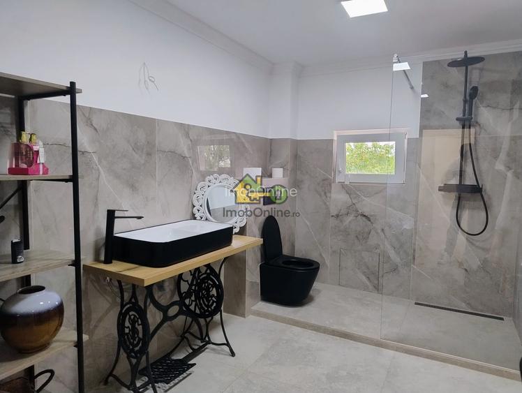 Vilă elegantă cu design luxos și grădină superb amenajată în Șag - 18