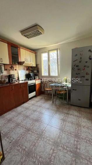 1 Decembrie 1918 - 7 minute metrou - Apartament 2 camere - confort 1 - 5