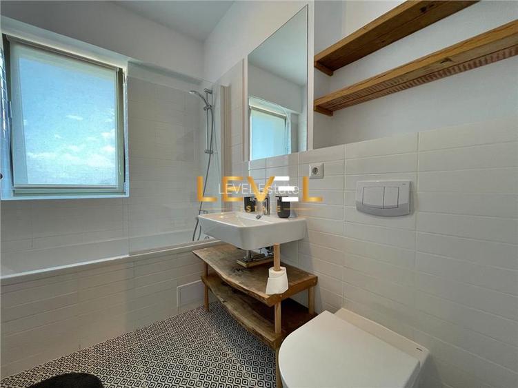 [VIDEO] Triplex Penthouse | 50 SQM Terrace | 2 Parking Spaces | Philips HUE - 29