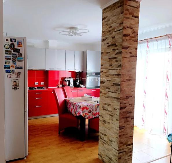 Apartament cu 3 camere, 2 terase, parcare, zona Sub Cetate - 4