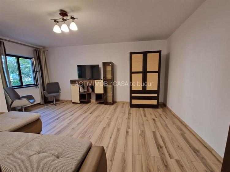 2 cam Drumul Sarii-  Liceul Ion Barbu, str. Nabucului, parcare - 3
