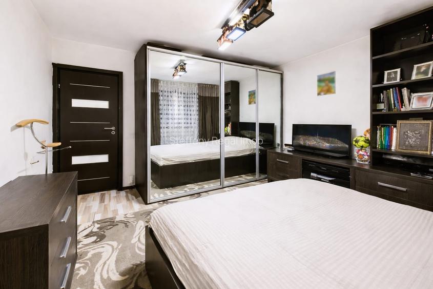 Apartament 4 camere de vanzare Dristor - 2