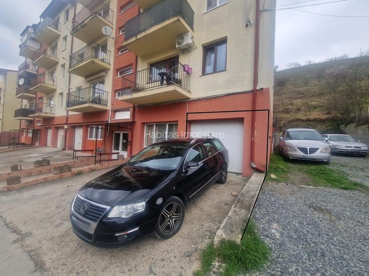 Apartament 2 camere de inchiriat, garaj, Floresti str Stejarului - 17