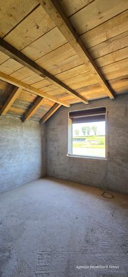 Casa de vanzare la Ipotesti!