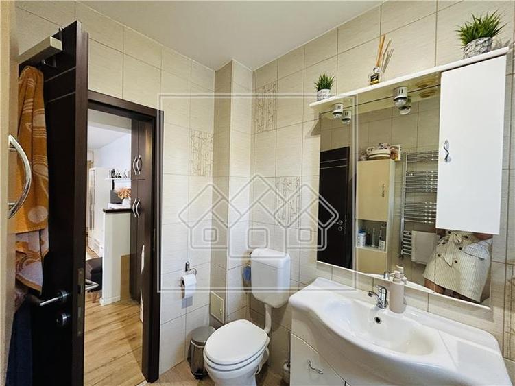 Apartament 3 camere, balcon, loc de parcare - Turnisor