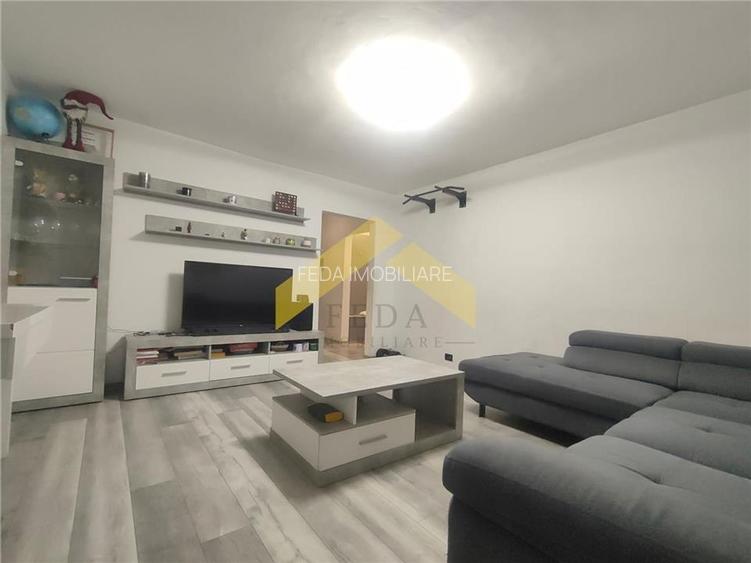 Apartament 3 camere de vanzare cartier Micalaca, zona Orizont - 2