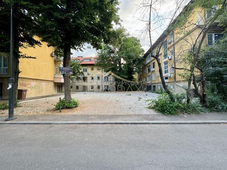 Teren intravilan ***414mp*** // Primaverii - 2