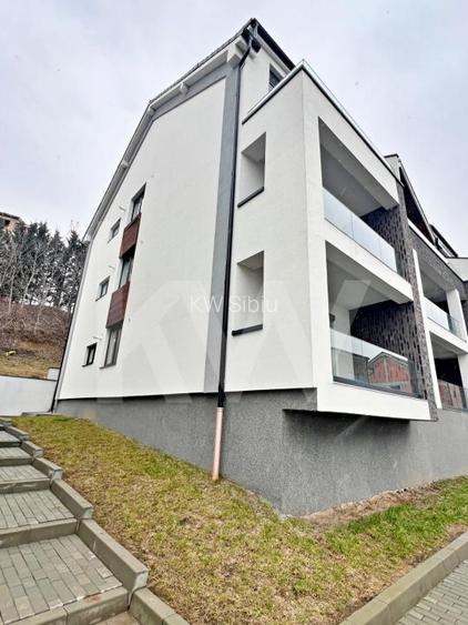 De inchiriat apartament 2 camere complet mobilat si utilat. Terasa mare.  - 11