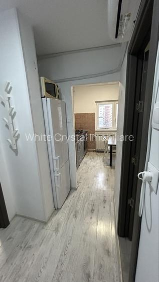 Închiriez garsonieră modernă, Mall Vitan, spațioasă, decomandată - 8