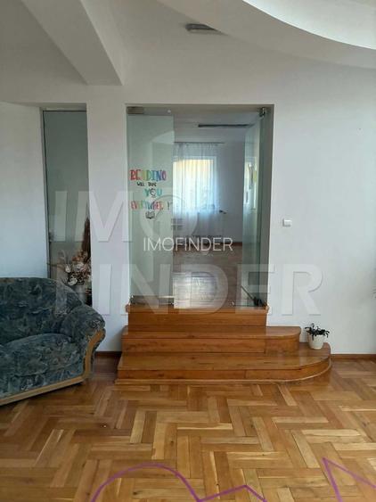 Vila  in Andrei Muresanu 600 mp  ,12 locuri de parcare - 3