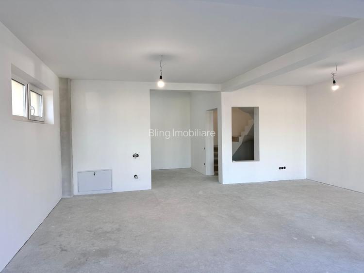 Duplex de vanzare, 3 nivele, 170 mp, teren 270 mp, zona Narciselor  - 11