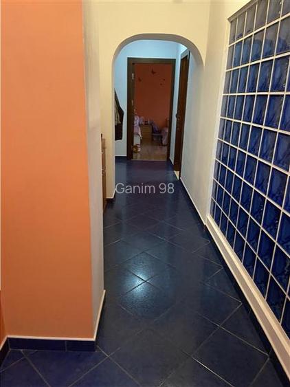 Apartament 4 camere , zona centrala - Inspectoratul Scolar ,suprafata 109 mp , e - 15