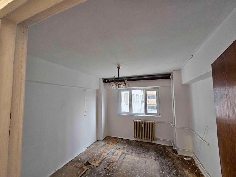 Apartament 4 camere, 2 balcoane, vis a vis de ASE - 9