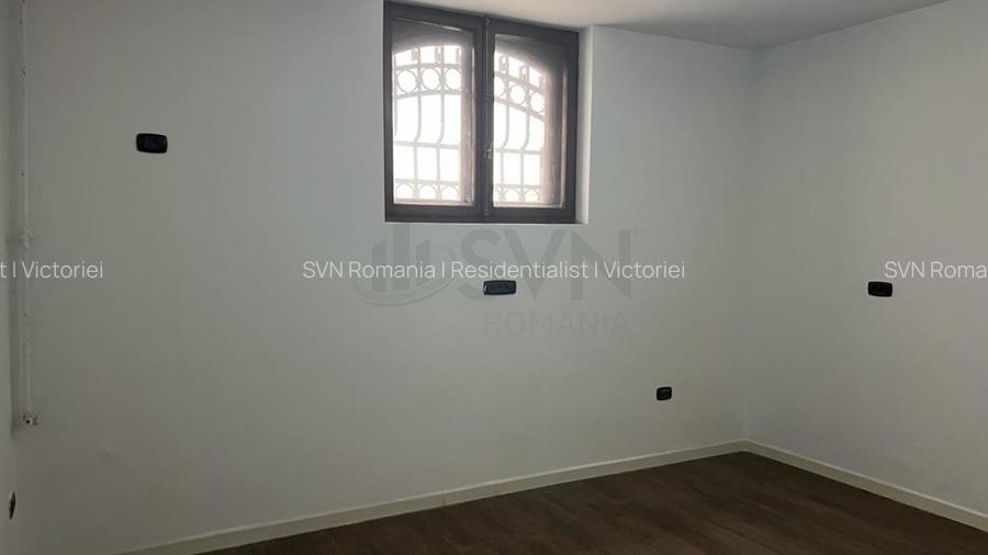 REV2002762 Vila de inchiriat 21 camere zona Universitate - 10