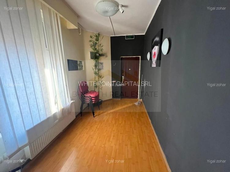 Apartament 4 camere de închiriat, lângă Drept, ideal studenți, 2 băi - 4