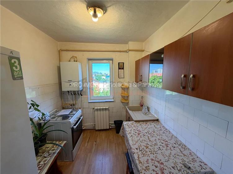 Apartament 2 camere cf 1 semidecomandat zona Crang - 5