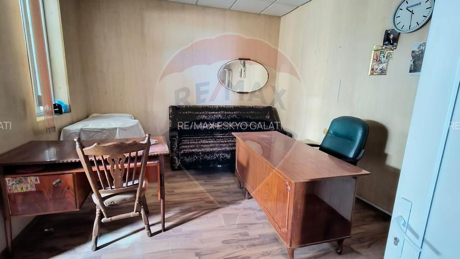 Casa cu 3 camere de vanzare in zona Piata Centrala - 7