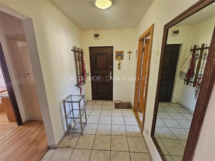 Resita, 3 Cam. Dec., Mobilat+Utilat, Micro 2 - 9