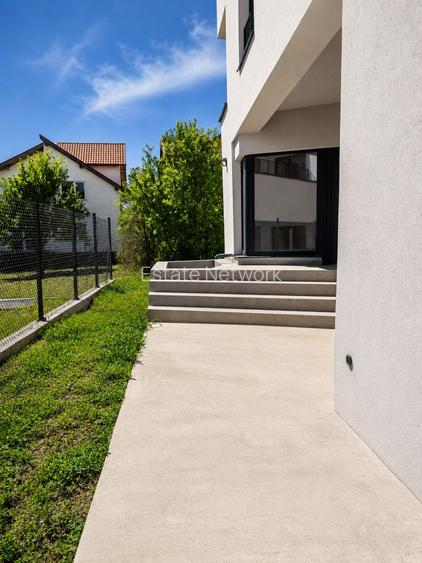 Acasă lângă lac | Vilă spațioasă în Corbeanca | intimitate și confort - 16