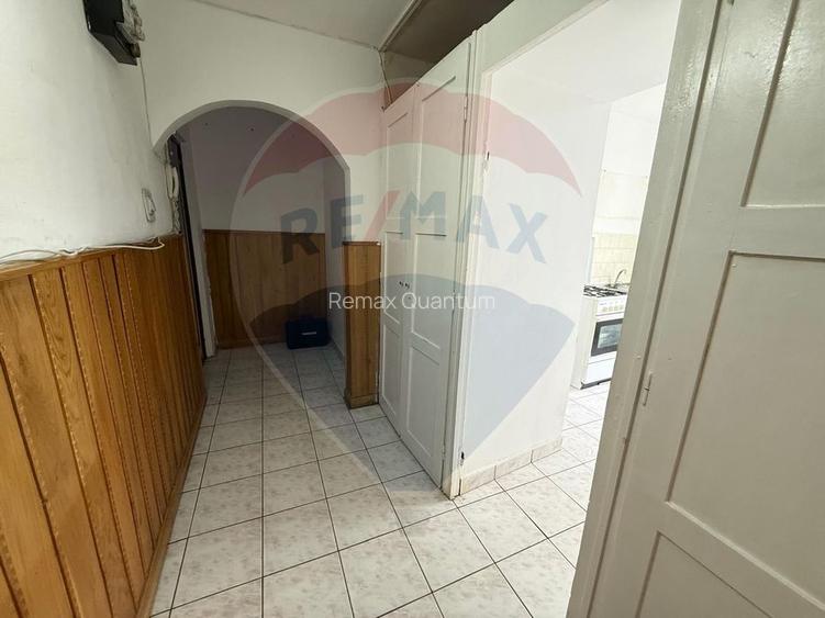 De vânzare apartament  2 camere , Etaj  1, Str. Moldovei, Rogerius - 5