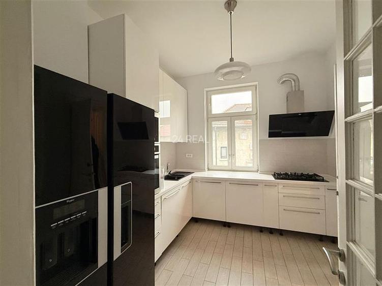 Vila pretabila activitate de birouri - 7