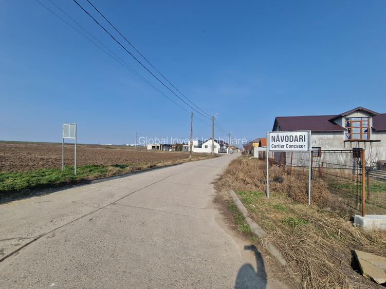 Navodari -teren 22.600mp cu deschidere la asfalt 114ml, ideal investitie - 2