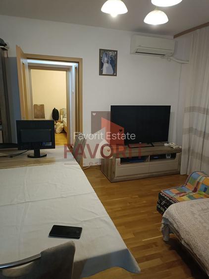 2 camere | CENTRAL | centrala proprie | mobilat si utilat | boxa | - 2