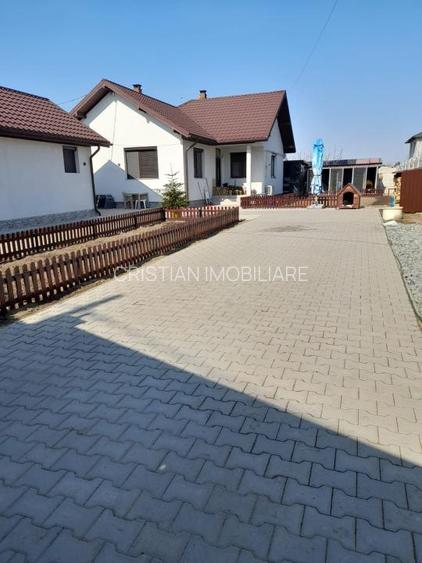 Vila P+M constructie 2020, pretabila doua famiili, teren 620 mp, Cazasu - 12