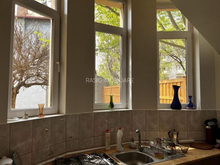 Vanzare apartament in vila zona Victoriei - 2