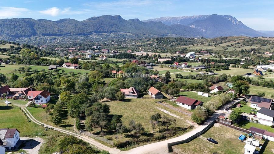 Teren Generos cu Utilități și Vedere Panoramică | Sohodol–Bran - 2