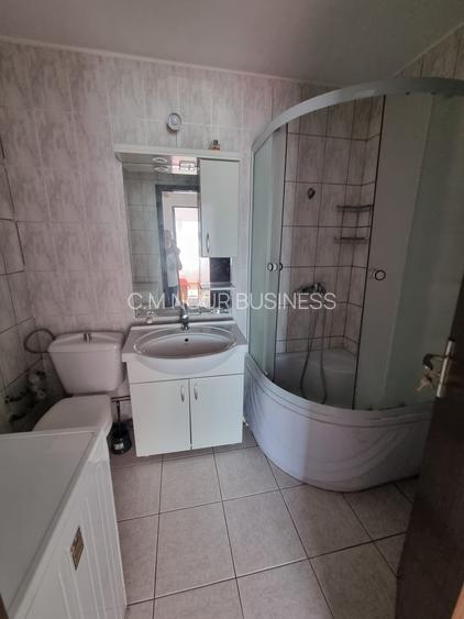 Gorjului-Militari, decomandat - 6