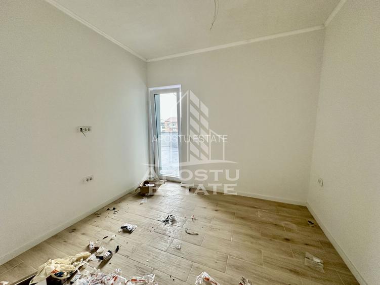Apartament cu 4 camere, terasa de 30 mp, zona Planetelor din Giroc - 3